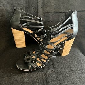 Black High chunky heel